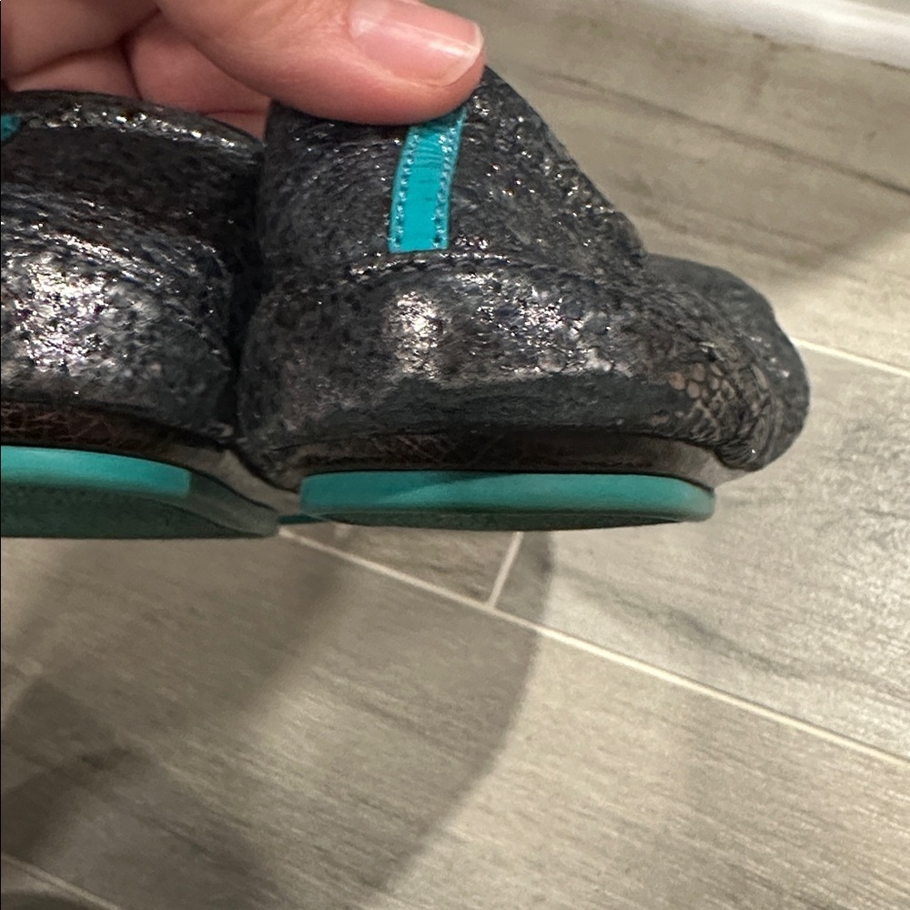 Tieks Drago Silver Metallic Ballet Flats Size 11 - Picture 8 of 9
